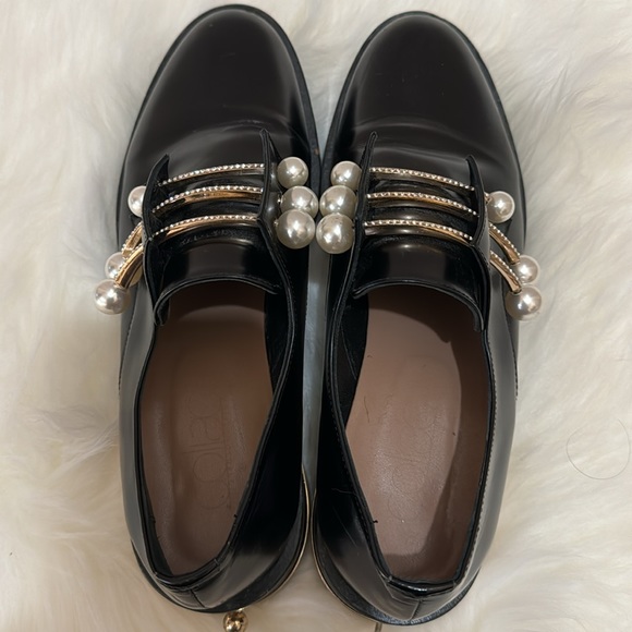 Coliac Pearl Embellished Platform Loafers - Picture 3 of 10